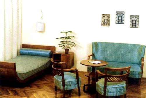 Kner Printing Museum Furniture Display